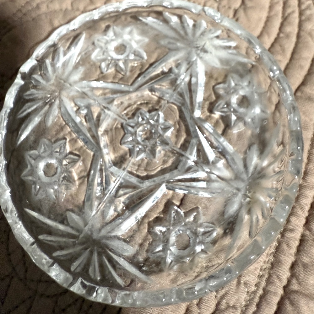 1950-1960s Vintage Anchor Hocking Prescut Star of David crystal glass bowl